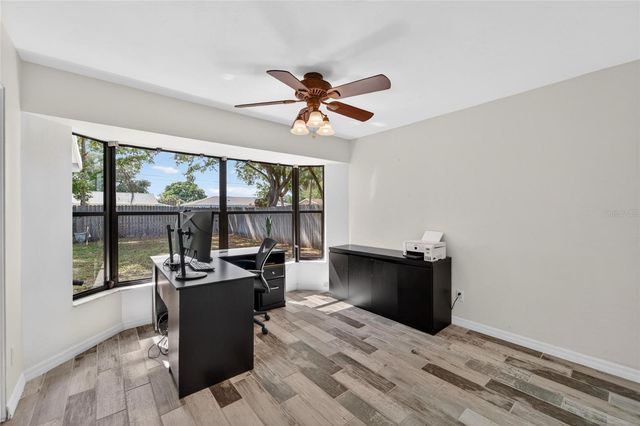 2842 61ST LANE N, St Petersburg, FL 33710