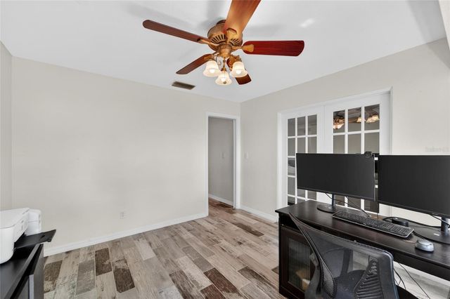 2842 61ST LANE N, St Petersburg, FL 33710