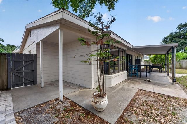 2842 61ST LANE N, St Petersburg, FL 33710