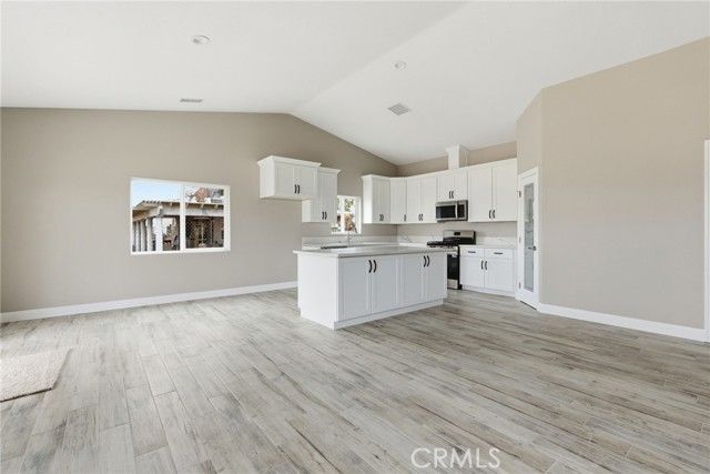 18660 Juniper St, Hesperia, CA 92345