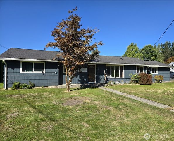 711 F Street, Forks, WA 98331