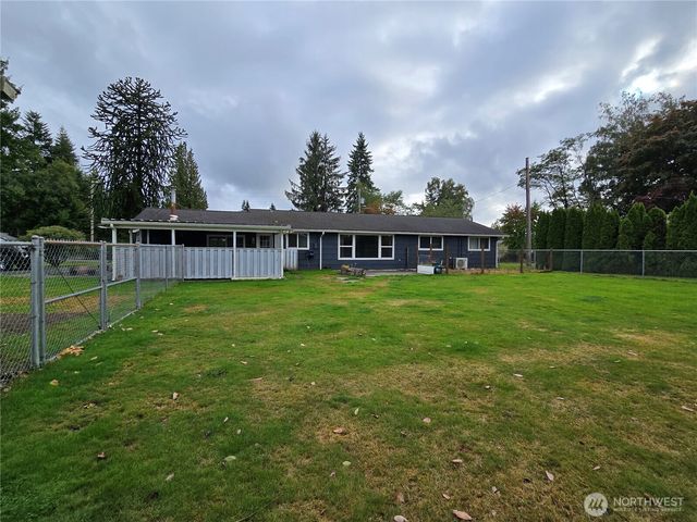 711 F Street, Forks, WA 98331