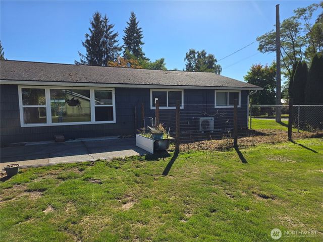 711 F Street, Forks, WA 98331
