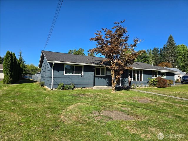 711 F Street, Forks, WA 98331