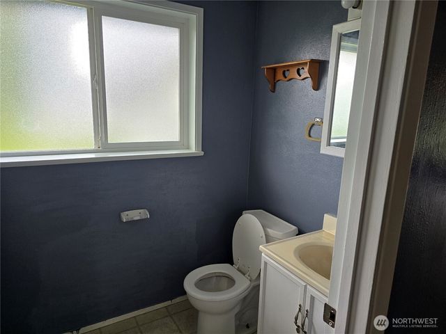 711 F Street, Forks, WA 98331