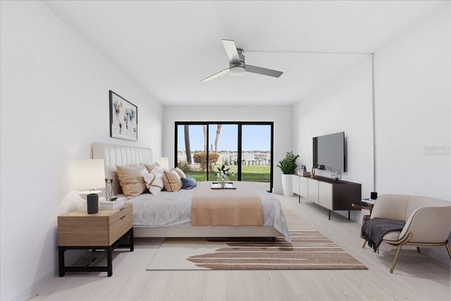 7520 SUNSHINE SKYWAY LANE S T19, St Petersburg, FL 33711