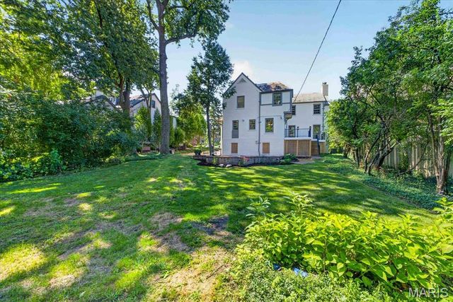 7117 Maryland Avenue, University City, MO 63130