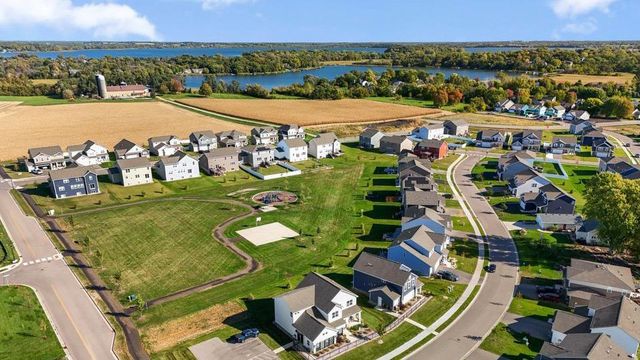 616 Goldenrod Trail, Waconia, MN 55387