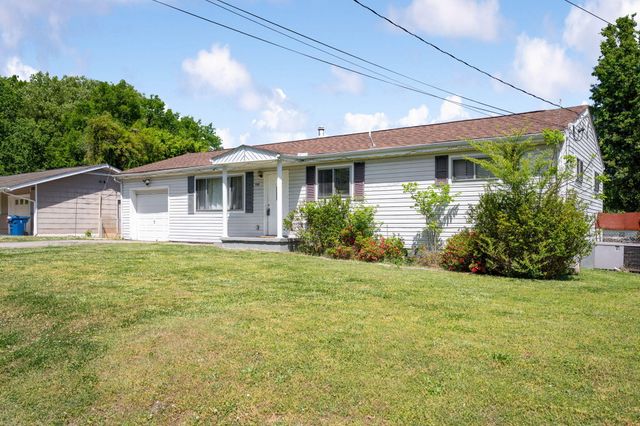 722 Mary Agnes Drive, Rossville, GA 30741