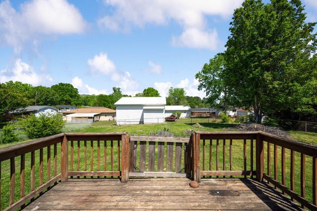 722 Mary Agnes Drive, Rossville, GA 30741