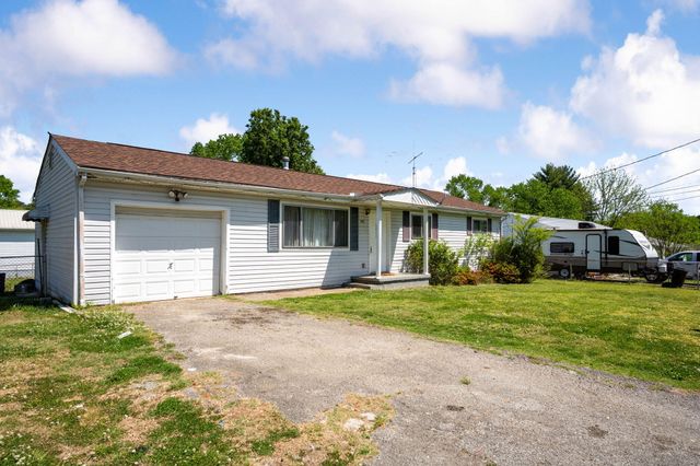 722 Mary Agnes Drive, Rossville, GA 30741