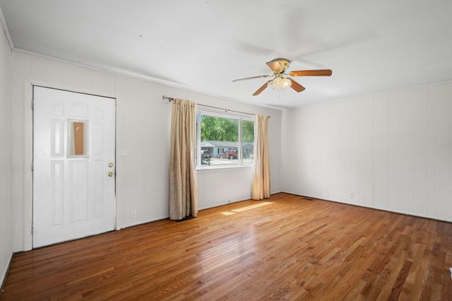 722 Mary Agnes Drive, Rossville, GA 30741