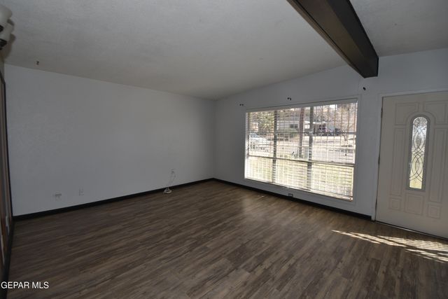 5372 CIRCUS Lane, El Paso, TX 79912