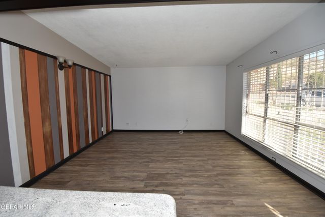 5372 CIRCUS Lane, El Paso, TX 79912