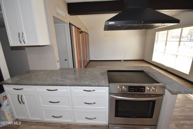 5372 CIRCUS Lane, El Paso, TX 79912