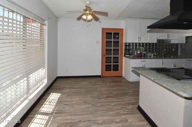 5372 CIRCUS Lane, El Paso, TX 79912