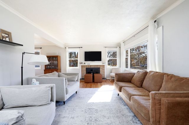 2109 46th Street, Des Moines, IA 50310