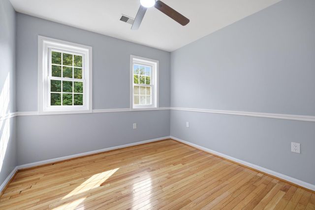11969 HOME GUARD DR, Woodbridge, VA 22192