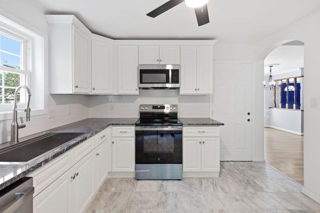 11969 HOME GUARD DR, Woodbridge, VA 22192