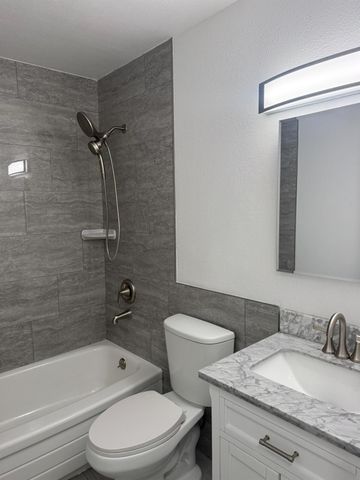 7750 Laurie Way, Sacramento, CA 95832