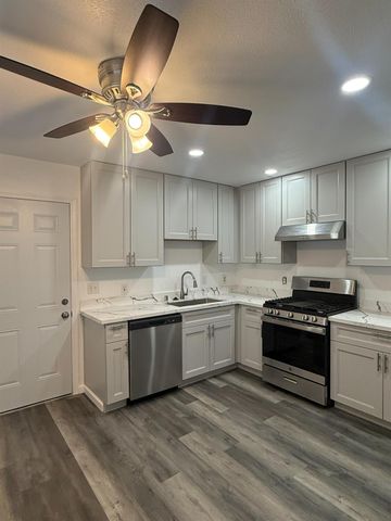 7750 Laurie Way, Sacramento, CA 95832