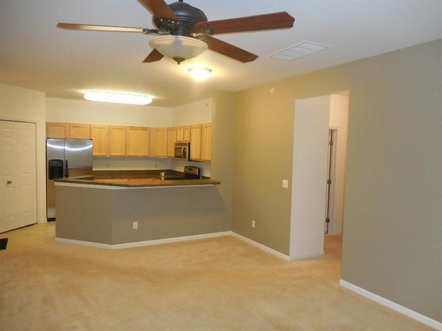 824 W Summerfield Gln Circle, Ann Arbor, MI 48103