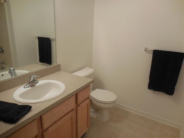 824 W Summerfield Gln Circle, Ann Arbor, MI 48103