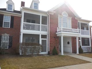 824 W Summerfield Gln Circle, Ann Arbor, MI 48103