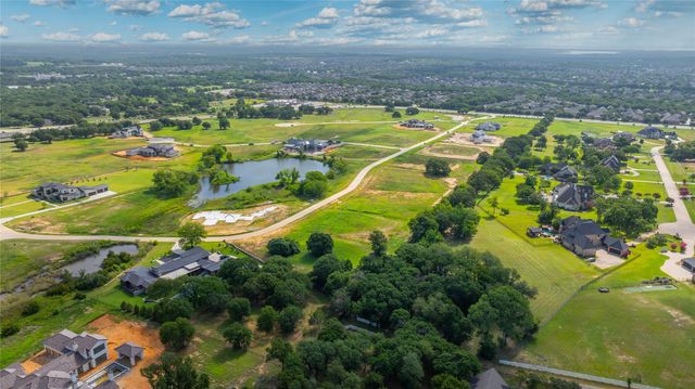 1326 Clydesdale Road, Bartonville, TX 76226