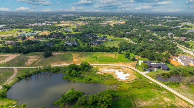 1326 Clydesdale Road, Bartonville, TX 76226