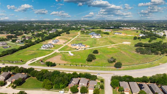 1326 Clydesdale Road, Bartonville, TX 76226