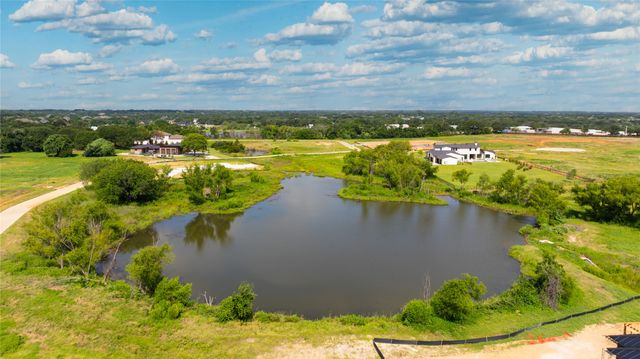 1326 Clydesdale Road, Bartonville, TX 76226