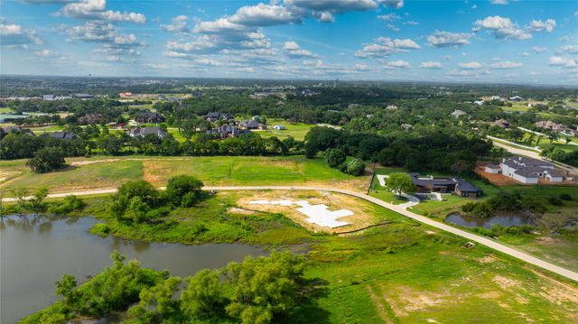 1326 Clydesdale Road, Bartonville, TX 76226