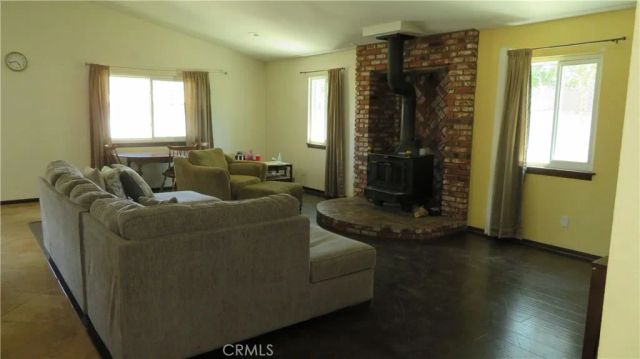 1208 W Lancaster, Lancaster, CA 93534