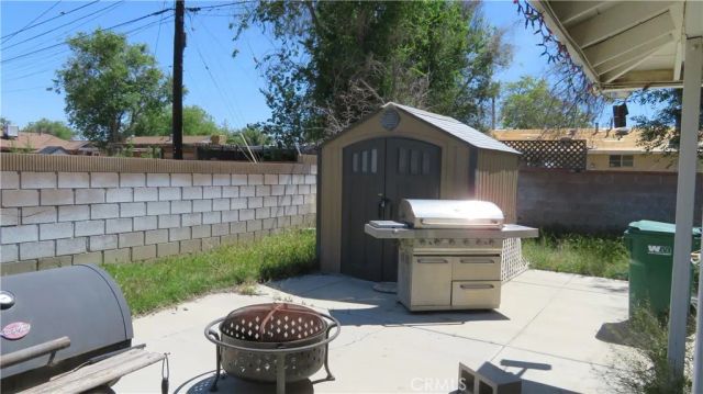 1208 W Lancaster, Lancaster, CA 93534