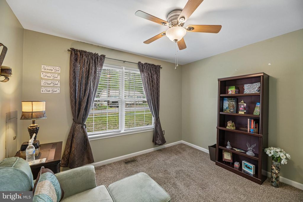 Image 15 of property listing at 11533 BOOTSTRAP TRL, Lusby, MD 20657