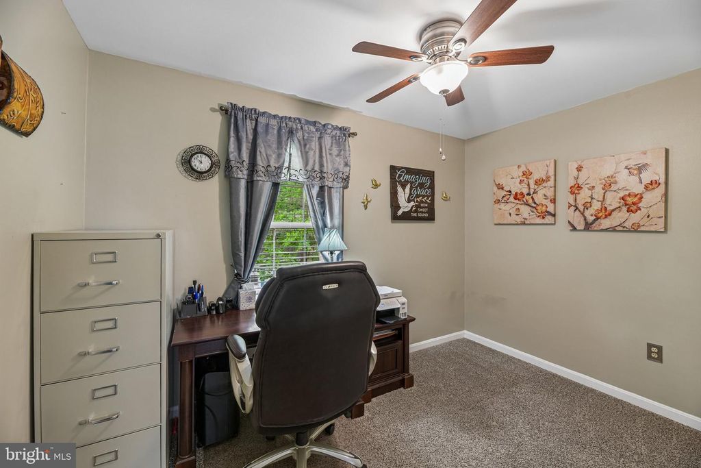 Image 17 of property listing at 11533 BOOTSTRAP TRL, Lusby, MD 20657