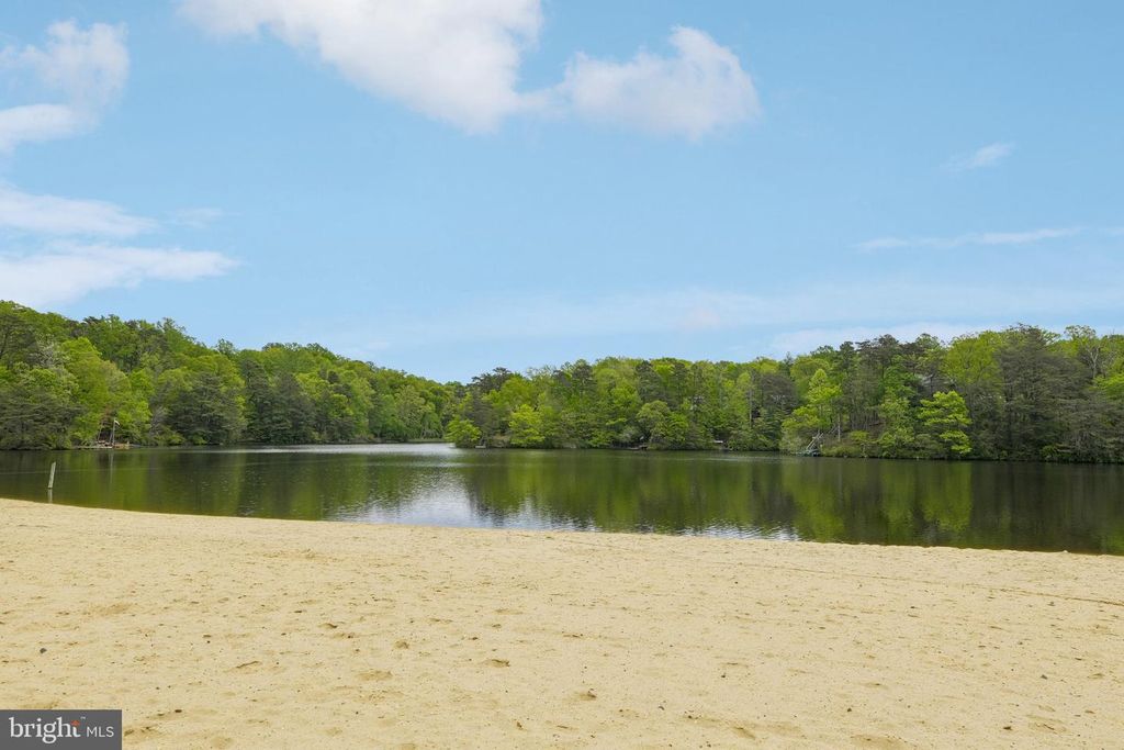 Image 24 of property listing at 11533 BOOTSTRAP TRL, Lusby, MD 20657