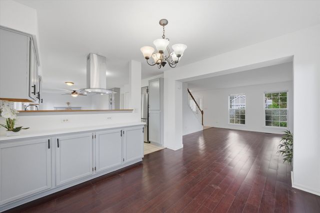 1336 Parkside Drive, Bolingbrook, IL 60490