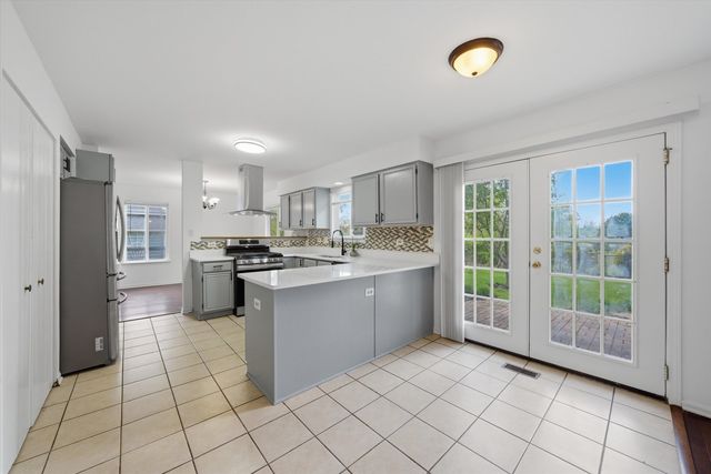1336 Parkside Drive, Bolingbrook, IL 60490