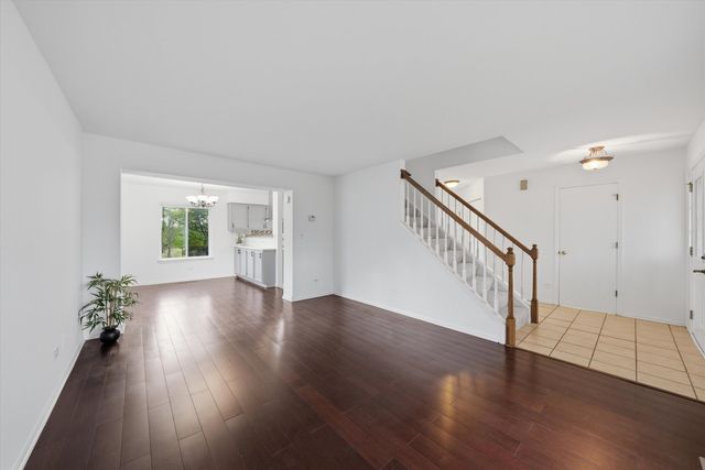 1336 Parkside Drive, Bolingbrook, IL 60490