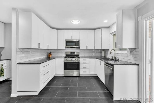 13101 Pam Lane, Lakeside, CA 92040
