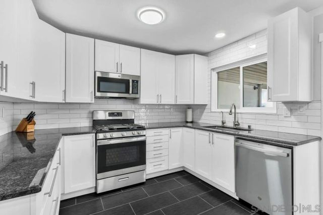 13101 Pam Lane, Lakeside, CA 92040