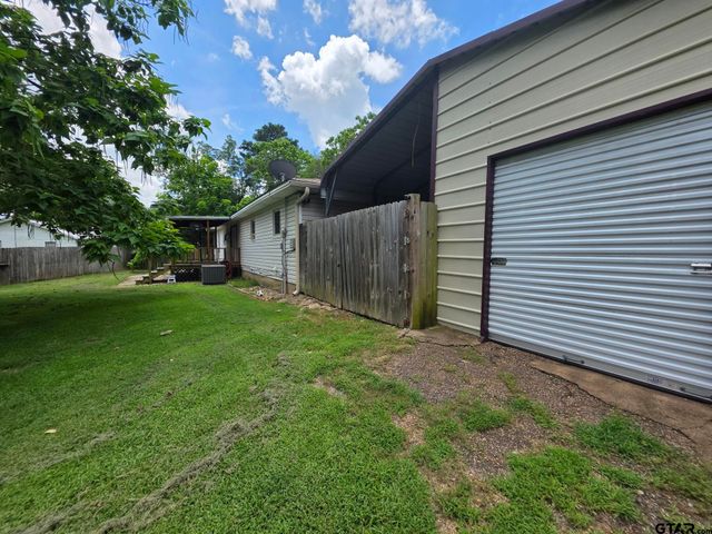 604 Eastside Dr., Quitman, TX 75783