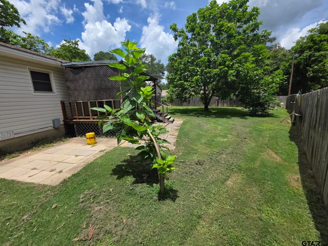 604 Eastside Dr., Quitman, TX 75783