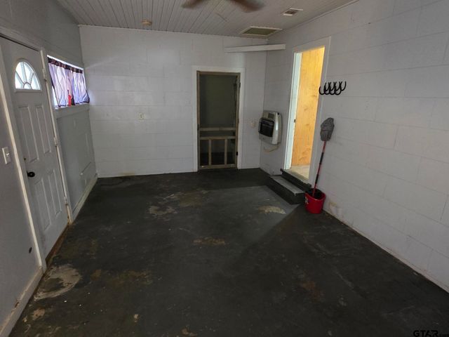 604 Eastside Dr., Quitman, TX 75783