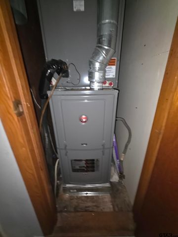 604 Eastside Dr., Quitman, TX 75783