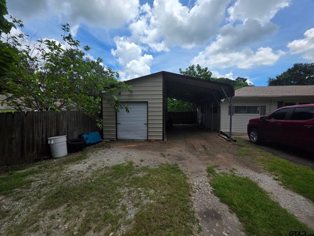 604 Eastside Dr., Quitman, TX 75783