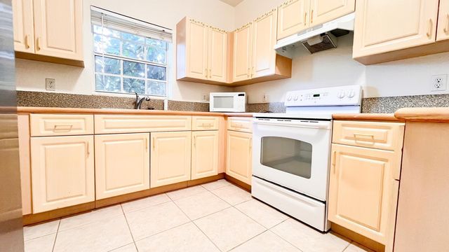 1434 Hawthorne Place, Wellington, FL 33414