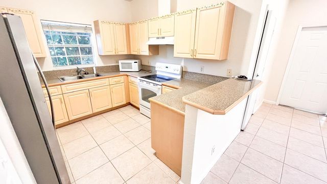 1434 Hawthorne Place, Wellington, FL 33414